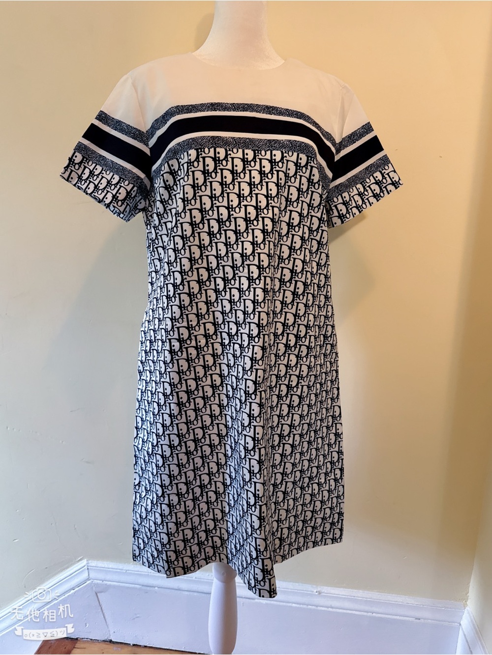 White and Navy Short-Sleeve Midi Dress with Allover Motif